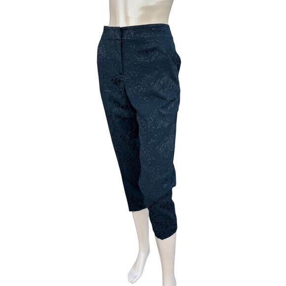 St. John Couture 4 Black Textured Capri Pants Flat Front Mid Rise Trousers - Picture 3 of 9